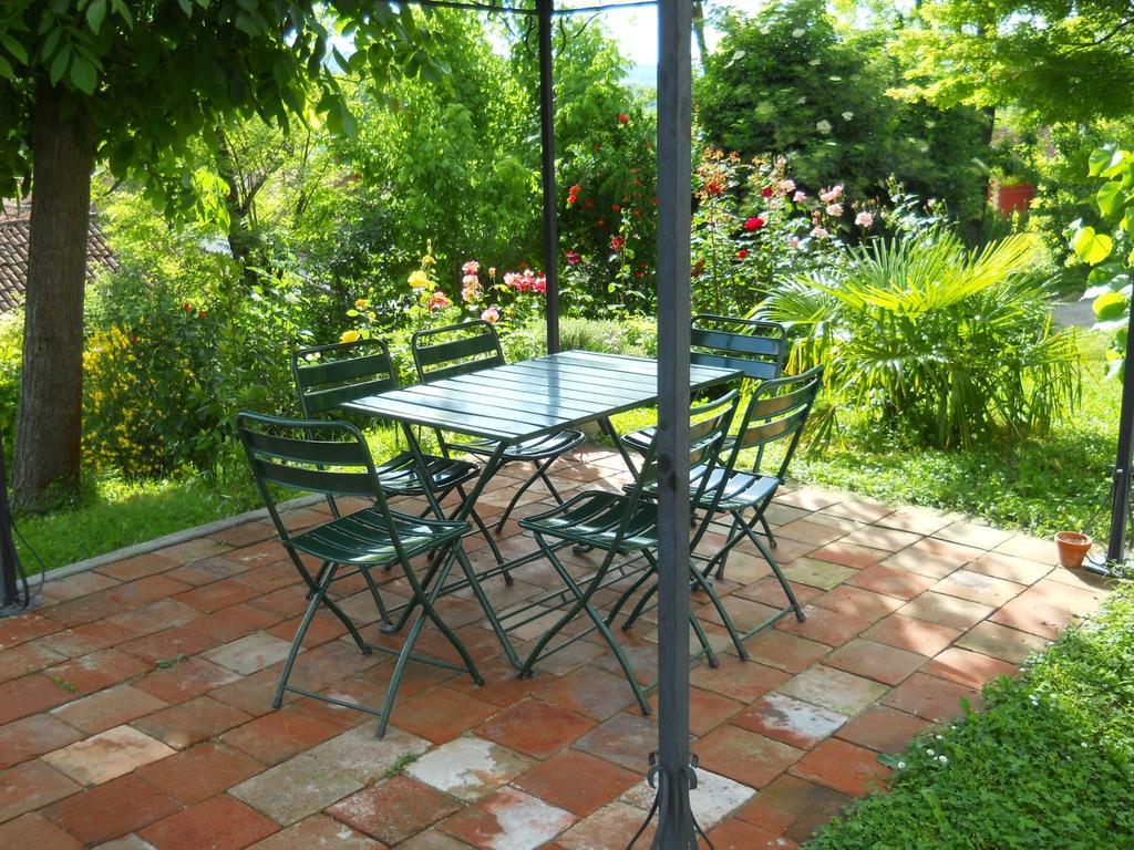 Tenuta Calabiana Diano dʼAlba Rum bild